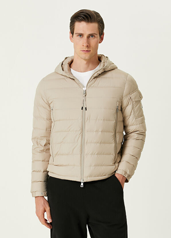 

Пуховик с капюшоном Moncler, бежевый