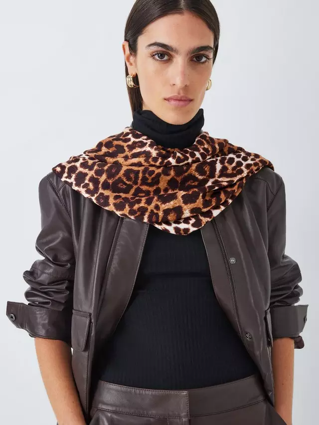 

Шарф John Lewis Leopard Print, цвет brown/multi