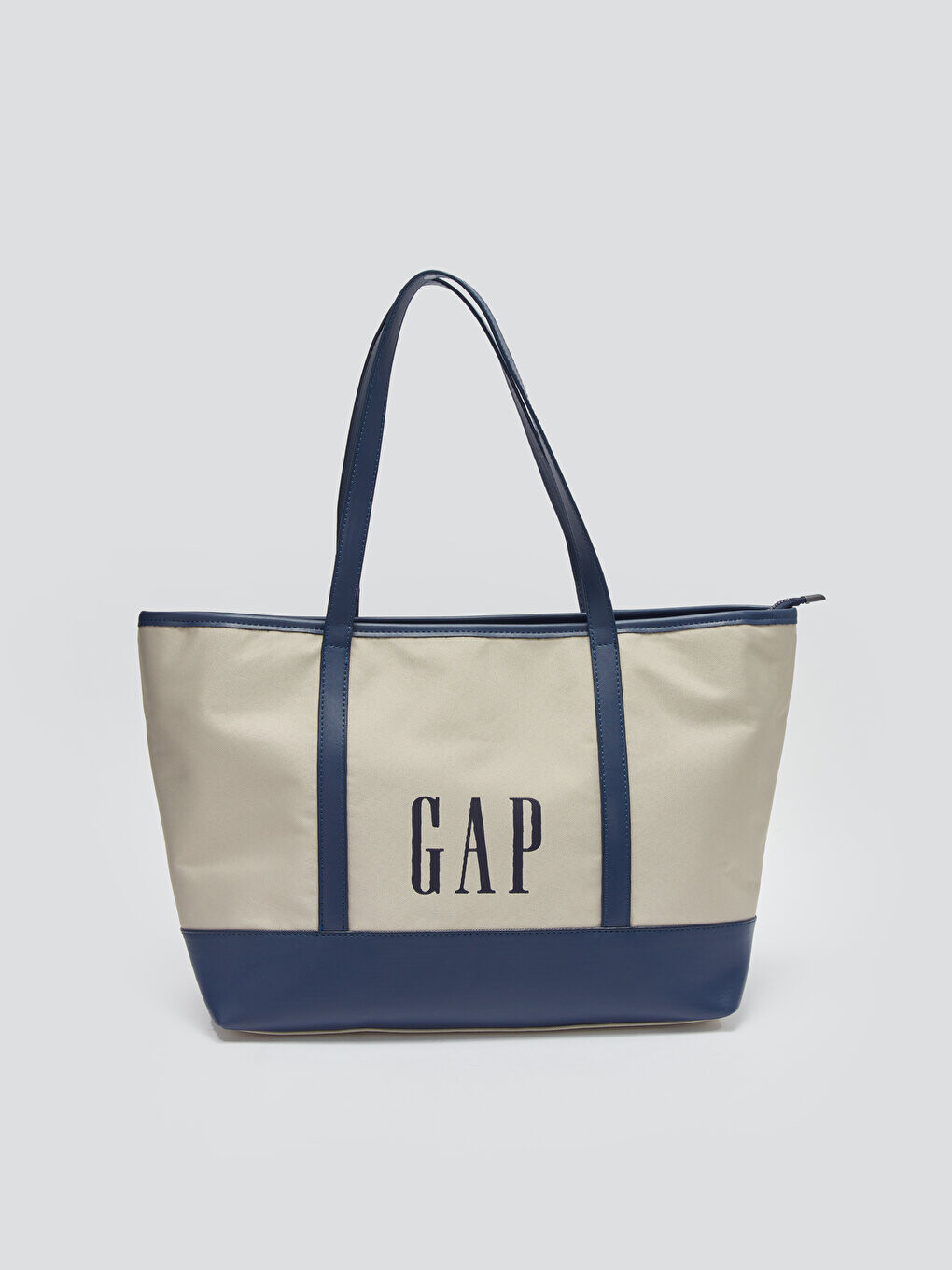 

Женская сумка через плечо с текстовым принтом GAP