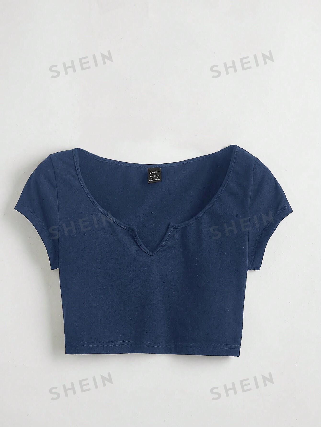 цена SHEIN BASICS Женская однотонная короткая укороченная футболка с вырезом, темно-синий