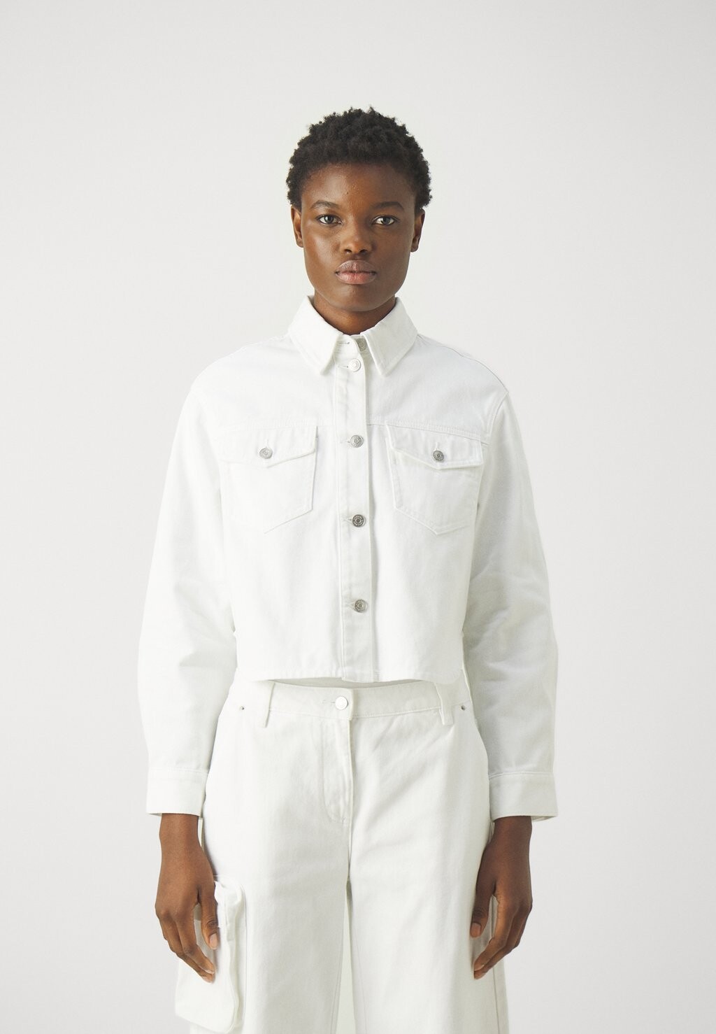 

Джинсовая куртка BLOUSON Armani Exchange, белый