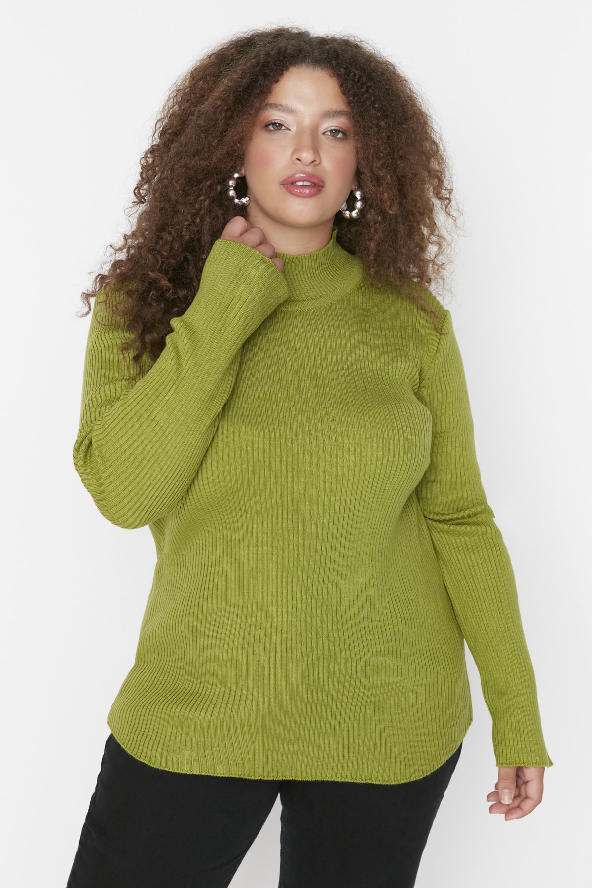 цена Зеленый вязаный свитер Trendyol