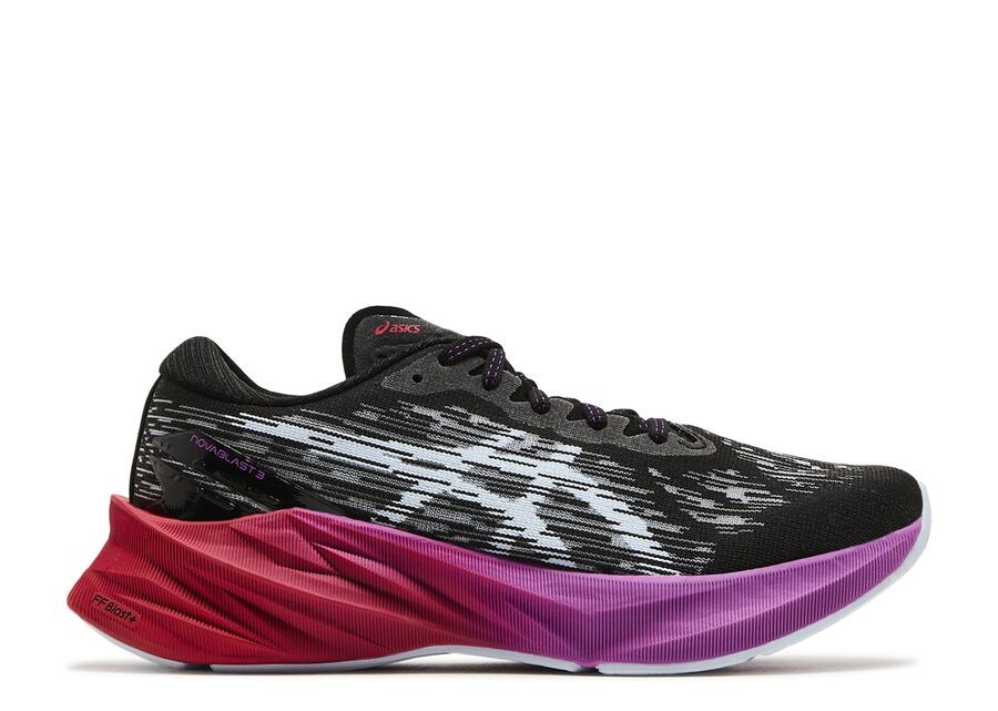 

Кроссовки ASICS Wmns Novablast 3, цвет Black Soft Sky