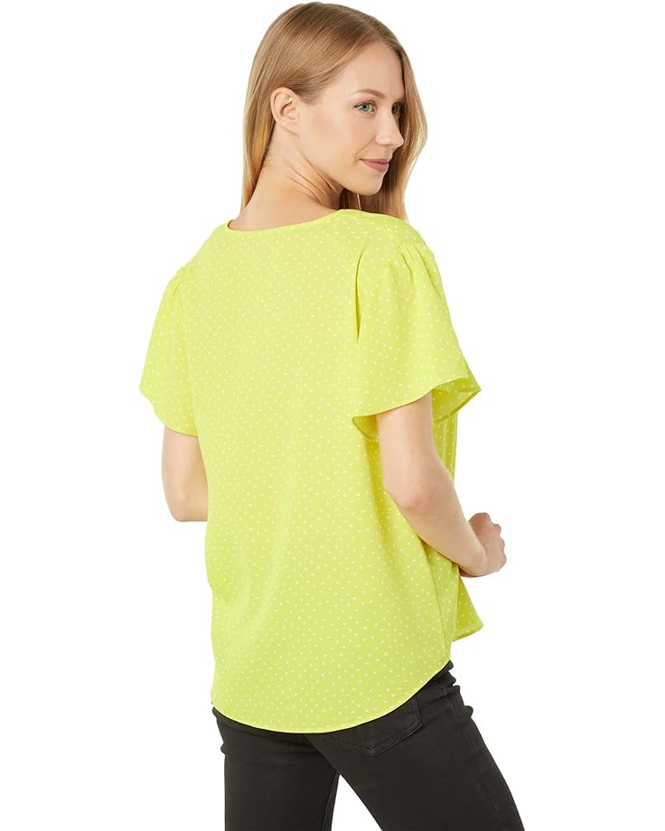 блуза vince camuto puff sleeve square neck blouse цвет cherry red Блуза Vince Camuto Short Sleeve Split-Neck Dot Blouse, цвет Chartreuse