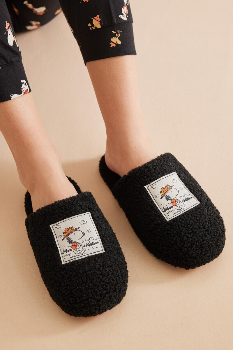 

Домашние тапочки Snoopy из овчины Women'secret, серый