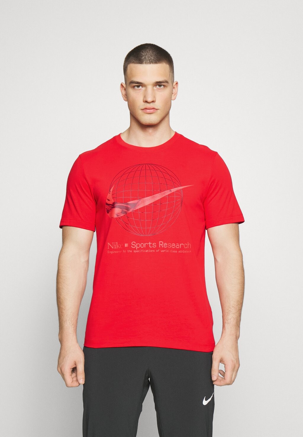 

Футболка Nike