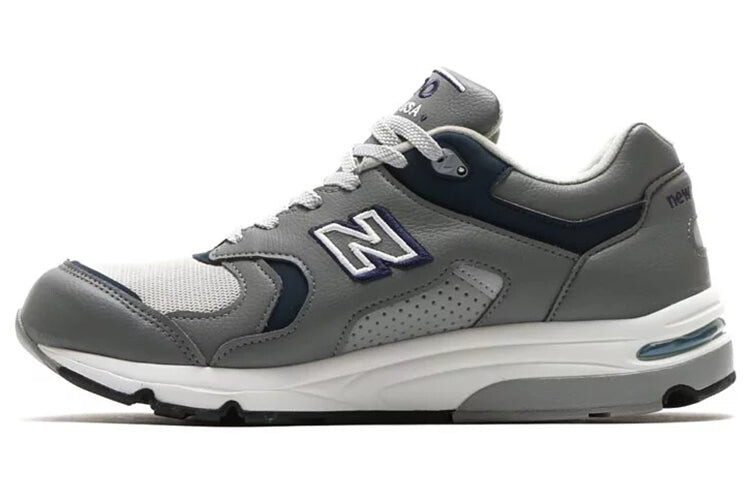 

Кроссовки New Balance 1700, серый