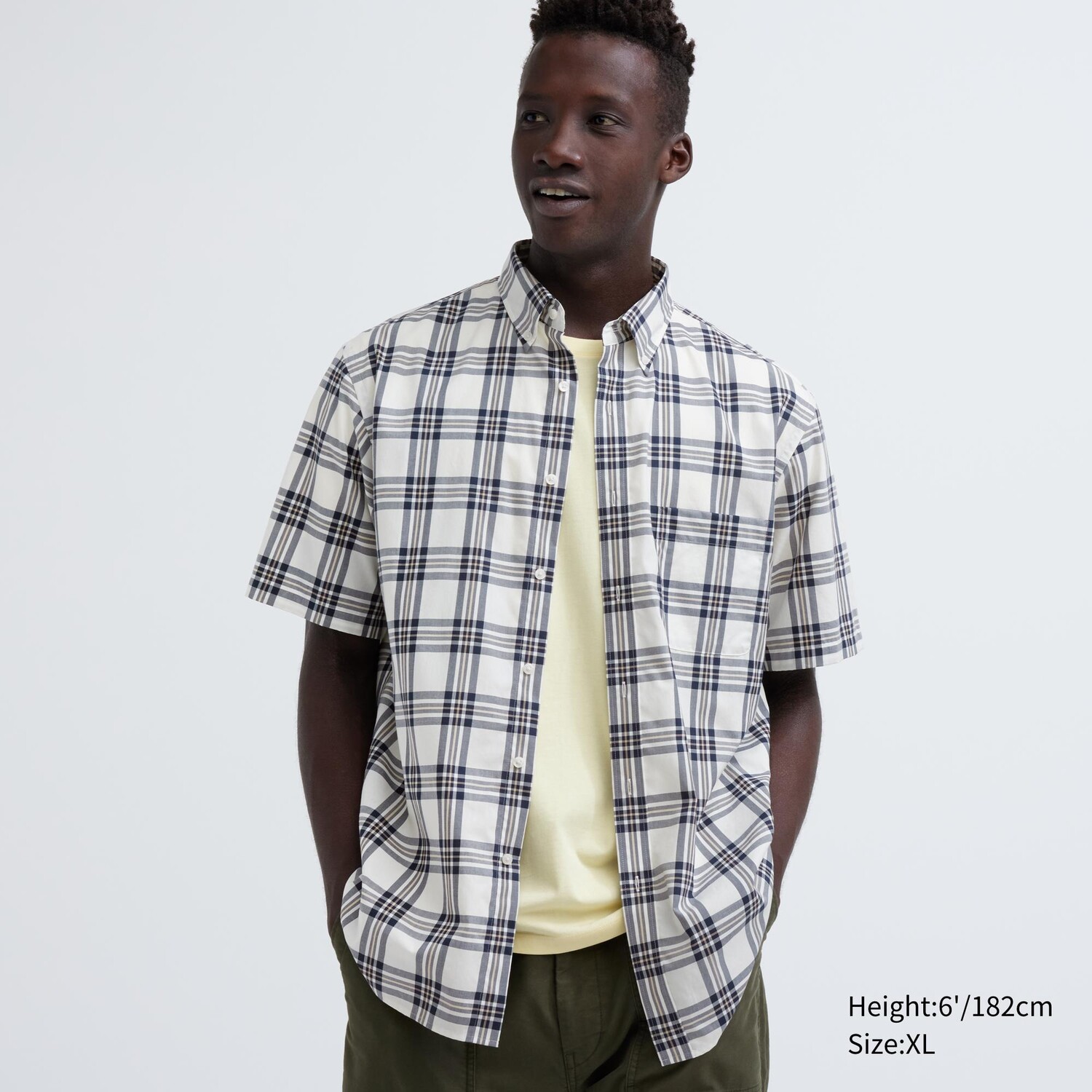

Рубашка UNIQLO в клетку из тонкого хлопка с короткими рукавами, молочный