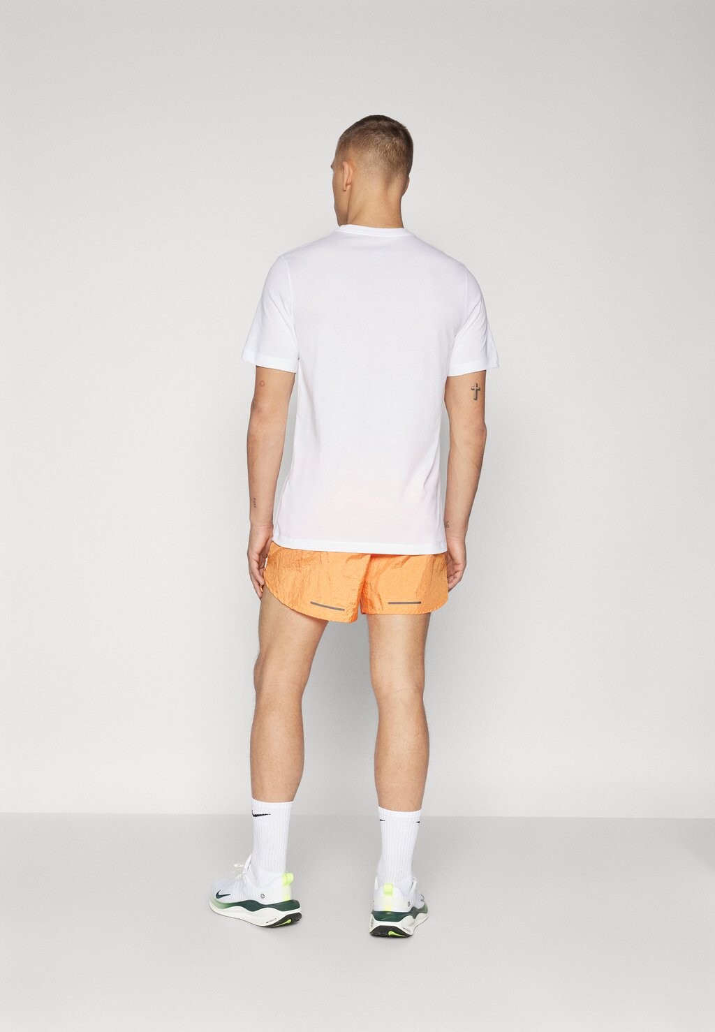 

Спортивные шорты Run Stride Nike, черный