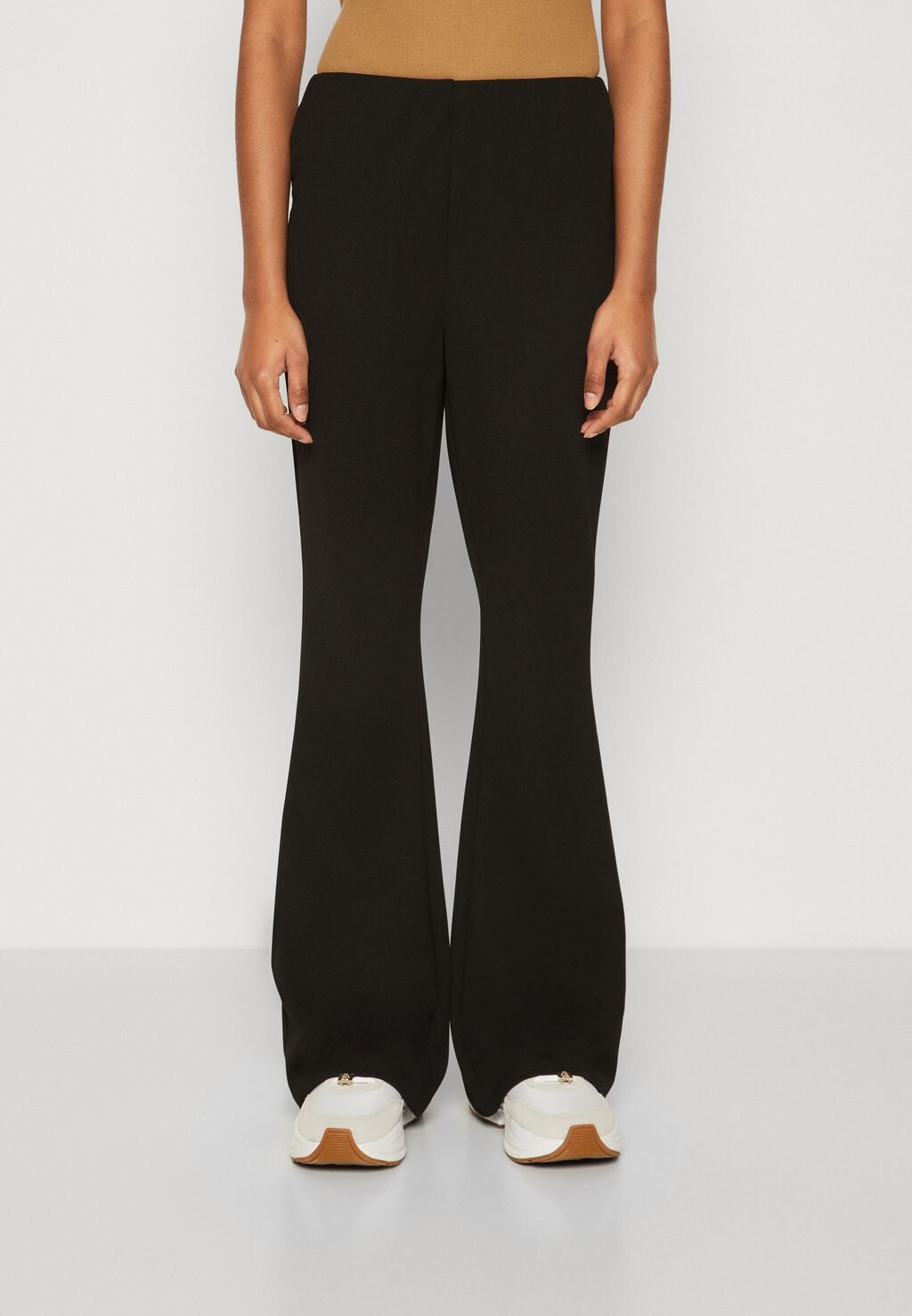 

Брюки Vmliva Flared Vero Moda Petite, черный