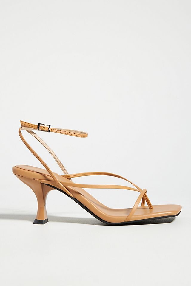 

Джеффри Кэмпбелл Fluxx Kitten Heels, бежевый