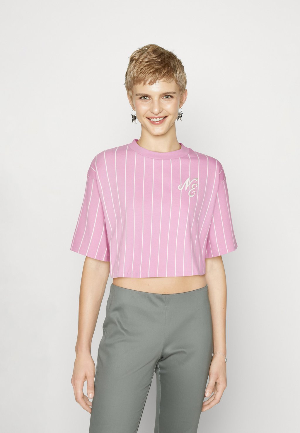 футболка с принтом Female Pinstripe Crop Tee New Era, розовый