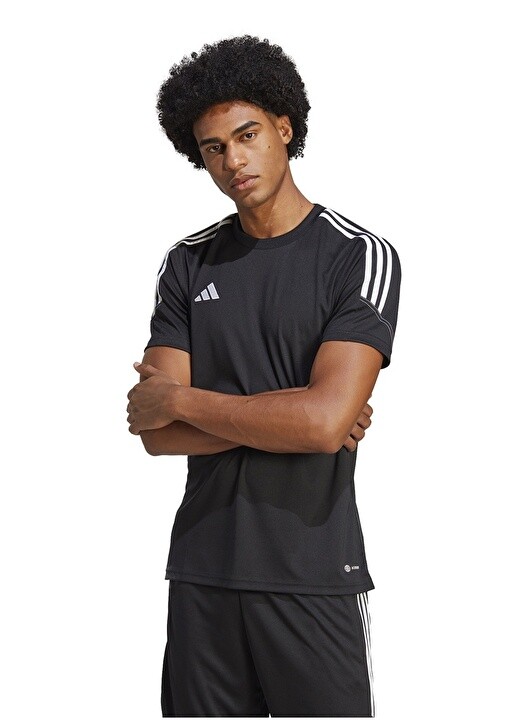 

Футболка Adidas