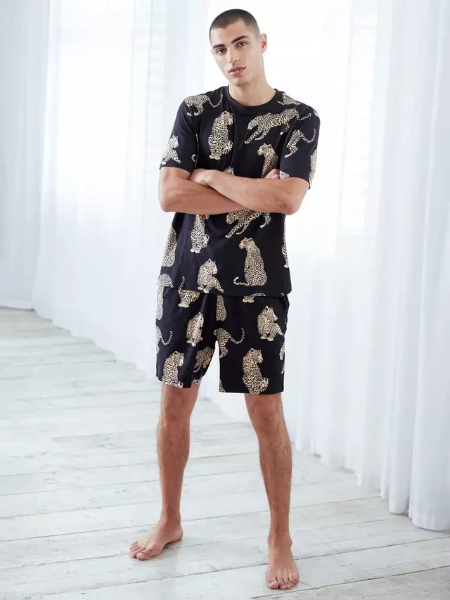 

Пижама Chelsea Peers Leopard Print Short Sleeve, цвет navy/multi