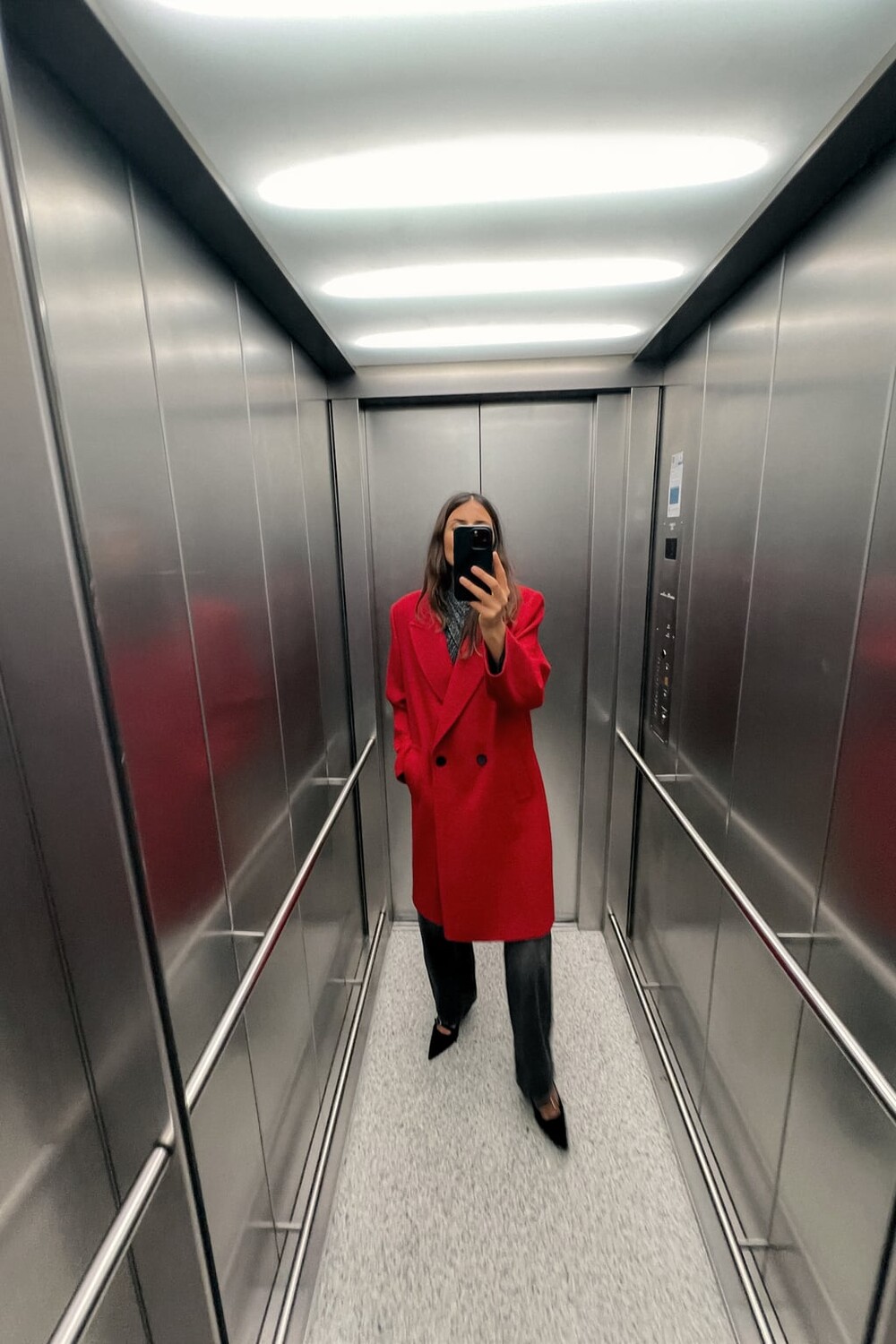 

Длинное двубортное пальто из смесовой шерсти ZARA, красный