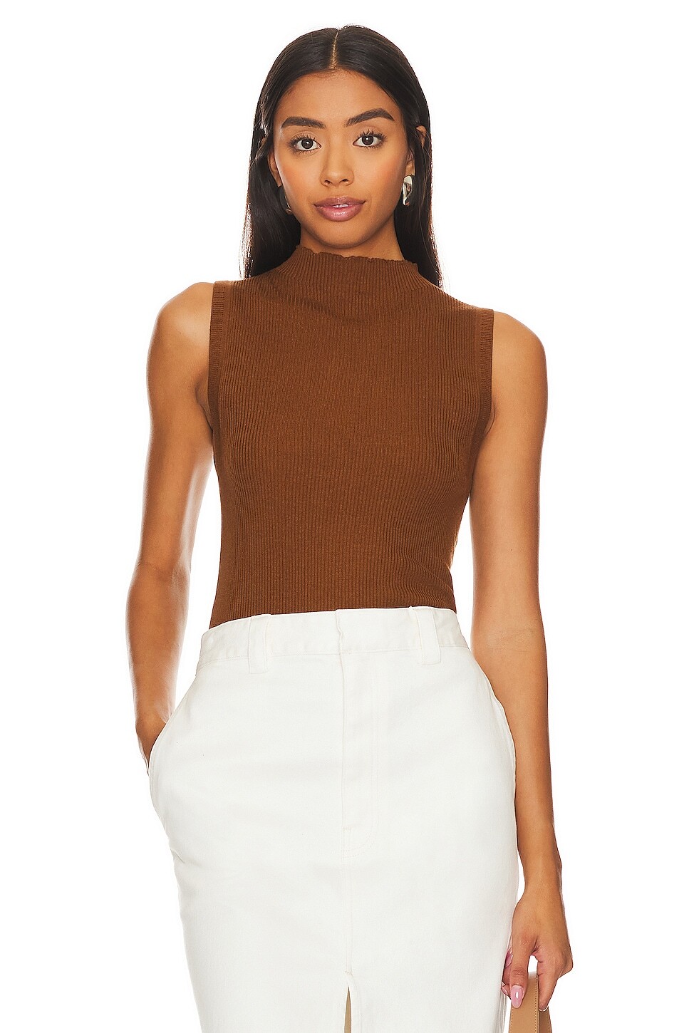 

Свитер Enza Costa Silk Knit Sleeveless Mockneck, цвет Dark Whole Grain