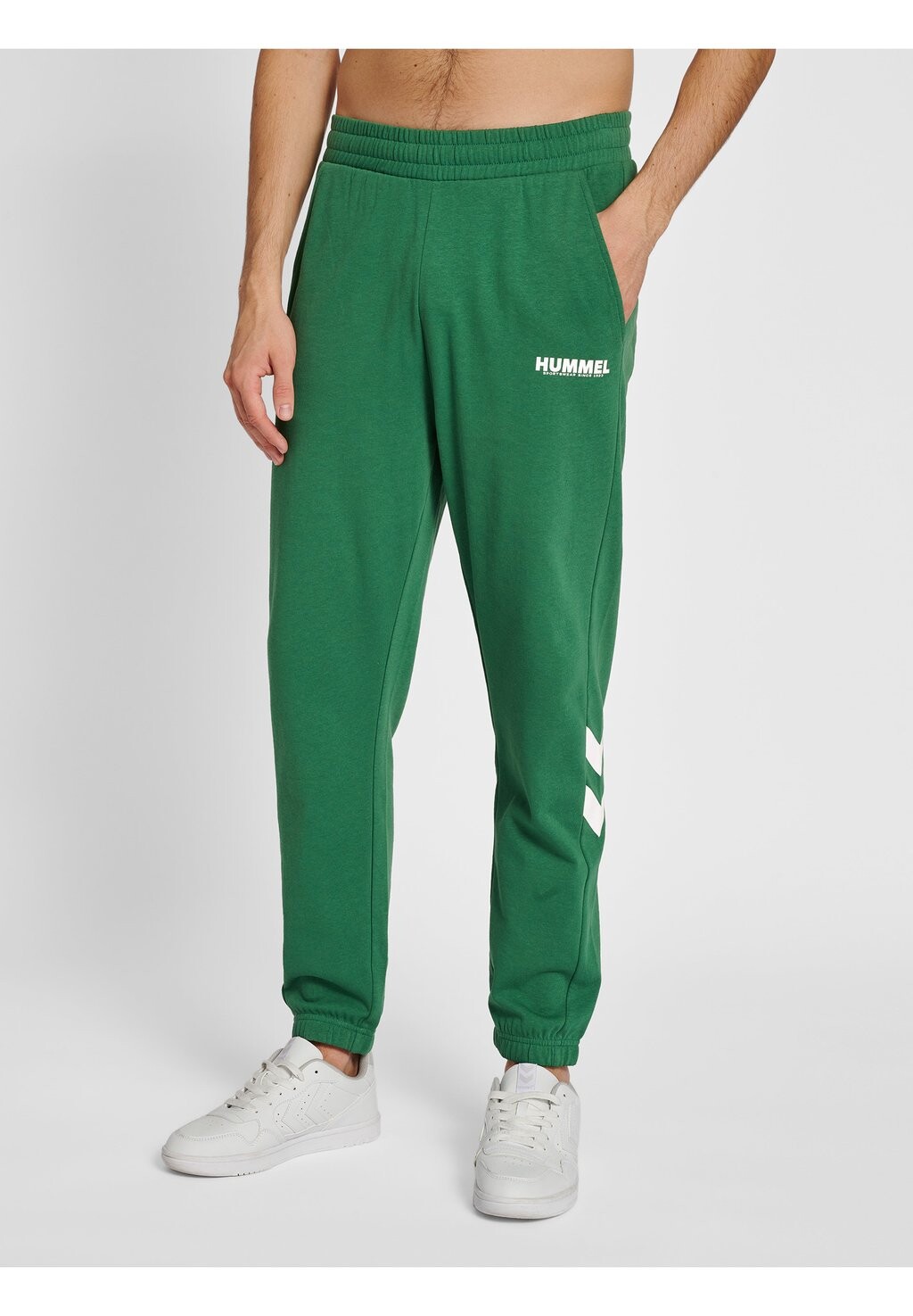 

Спортивные брюки Hummel