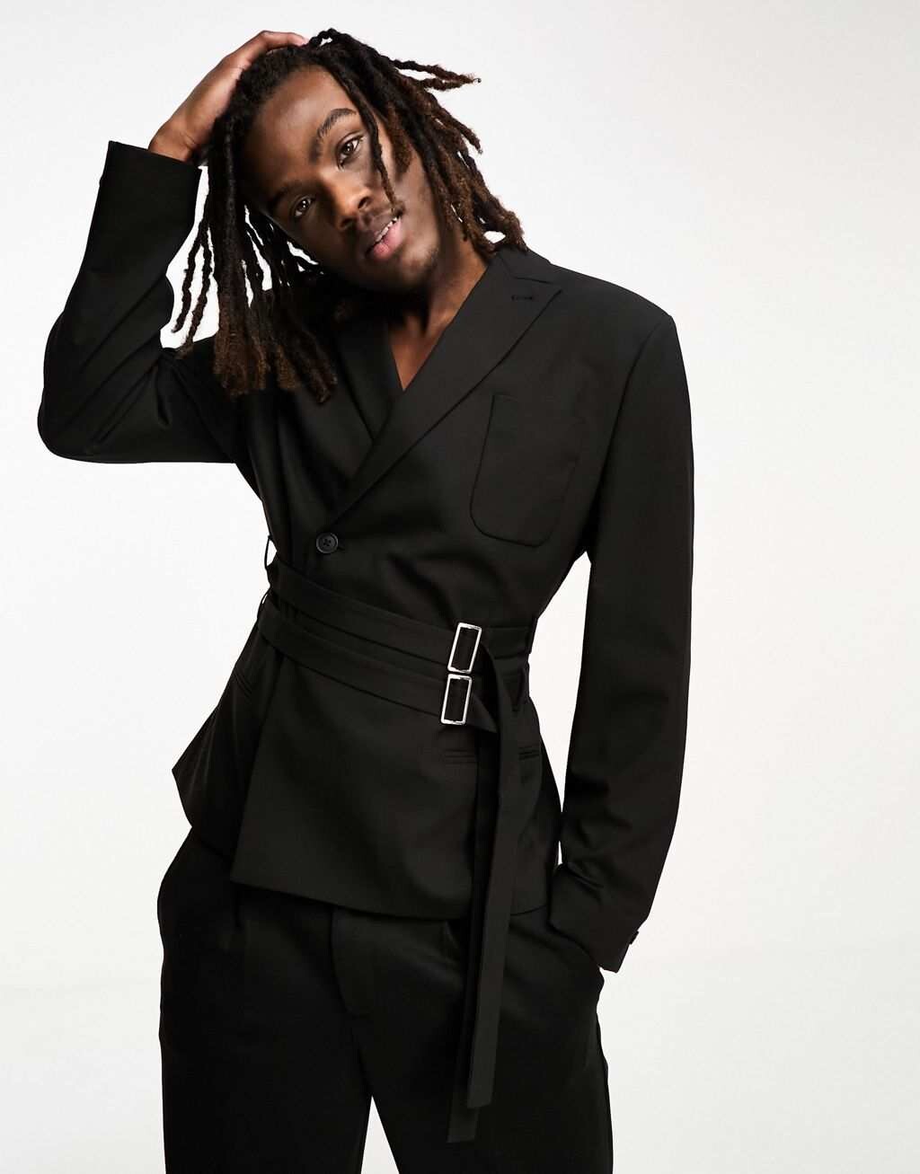 

Черный узкий пиджак с двойным поясом ASOS DESIGN