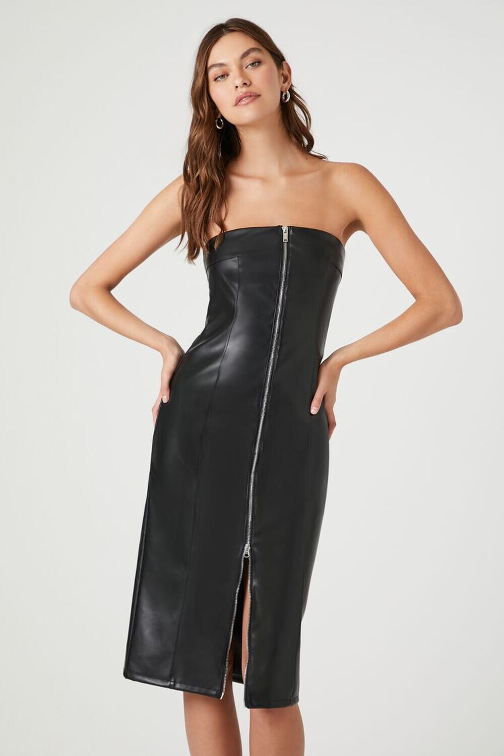 

Платье миди на молнии из искусственной кожи Forever 21, черный