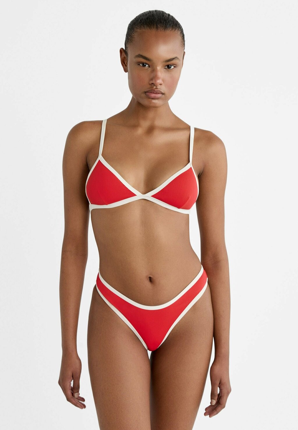 

Верх бикини CONTRAST Stradivarius, цвет red