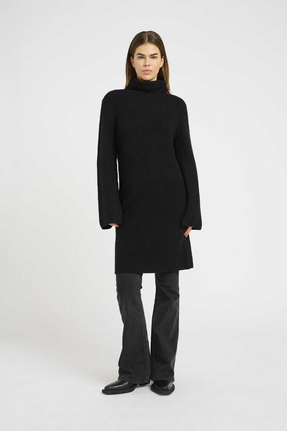 

Платье-джемпер ALPHA ROLLNECK DRESS Gestuz, черный
