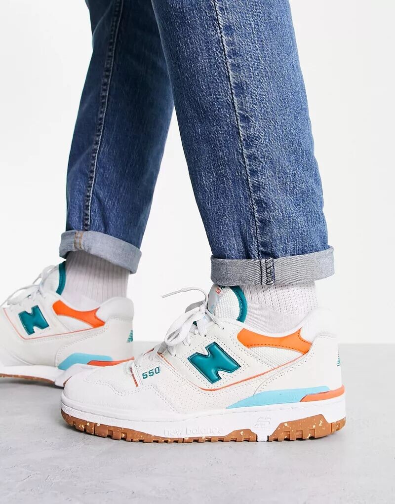 

Кроссовки New Balance 550 бирюзового и желтого цветов с резиновой подошвой