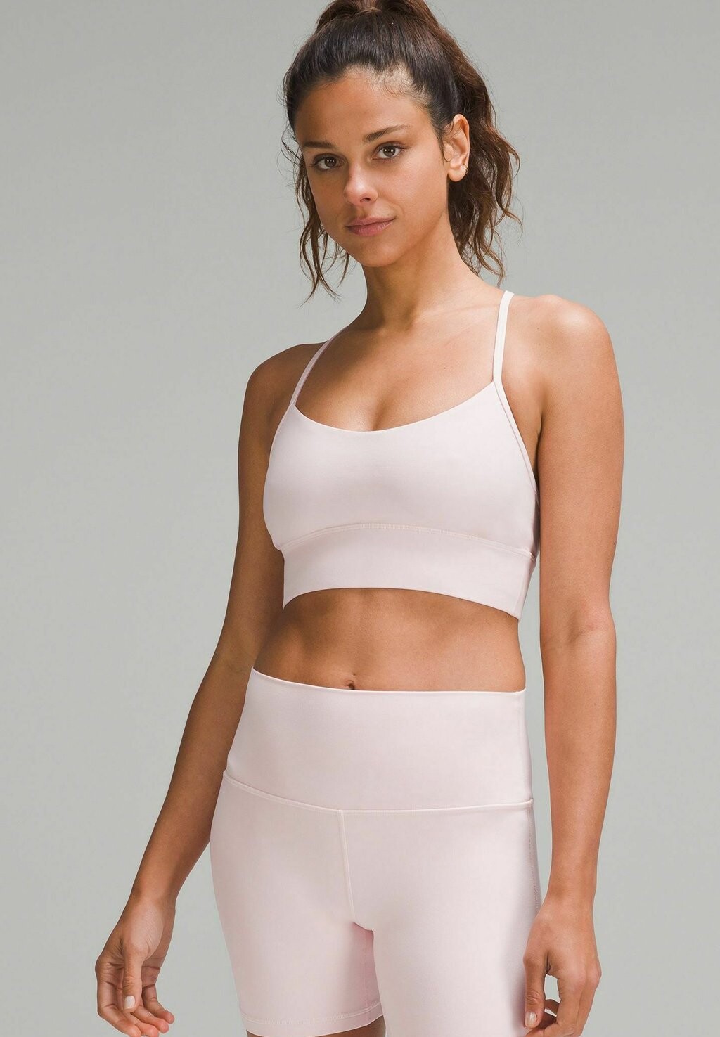 

Спортивный бюстгальтер с легкой поддержкой lululemon