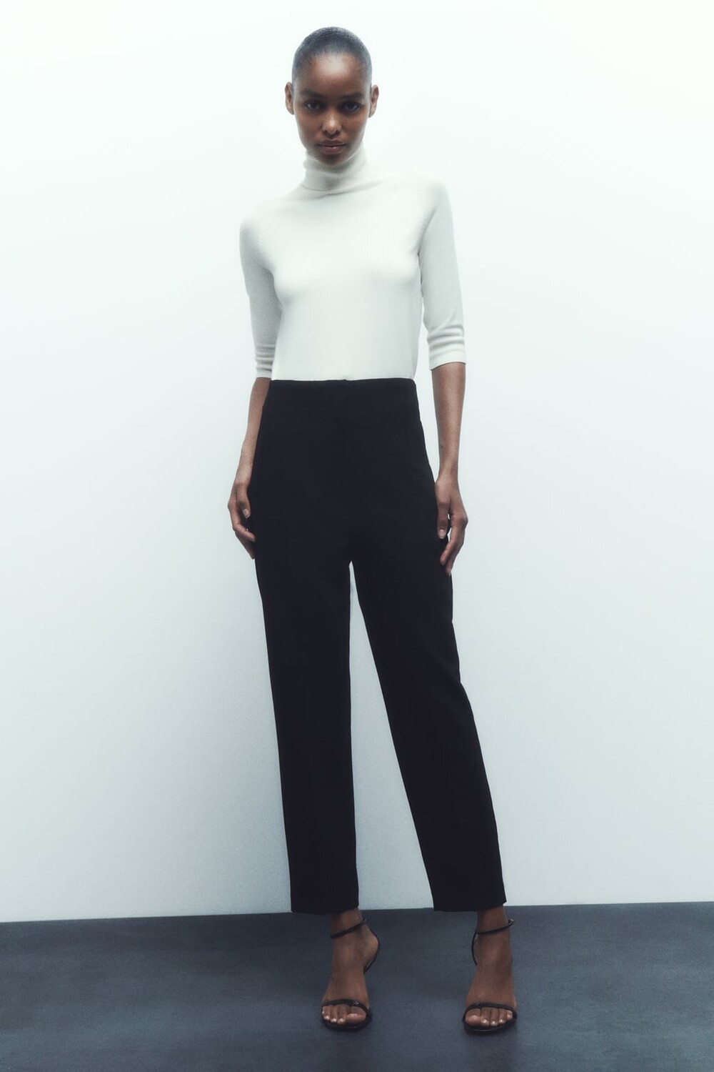 

Брюки с высокой талией ZARA, черный