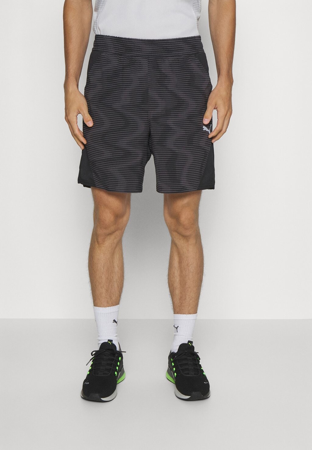 

Спортивные шорты Puma