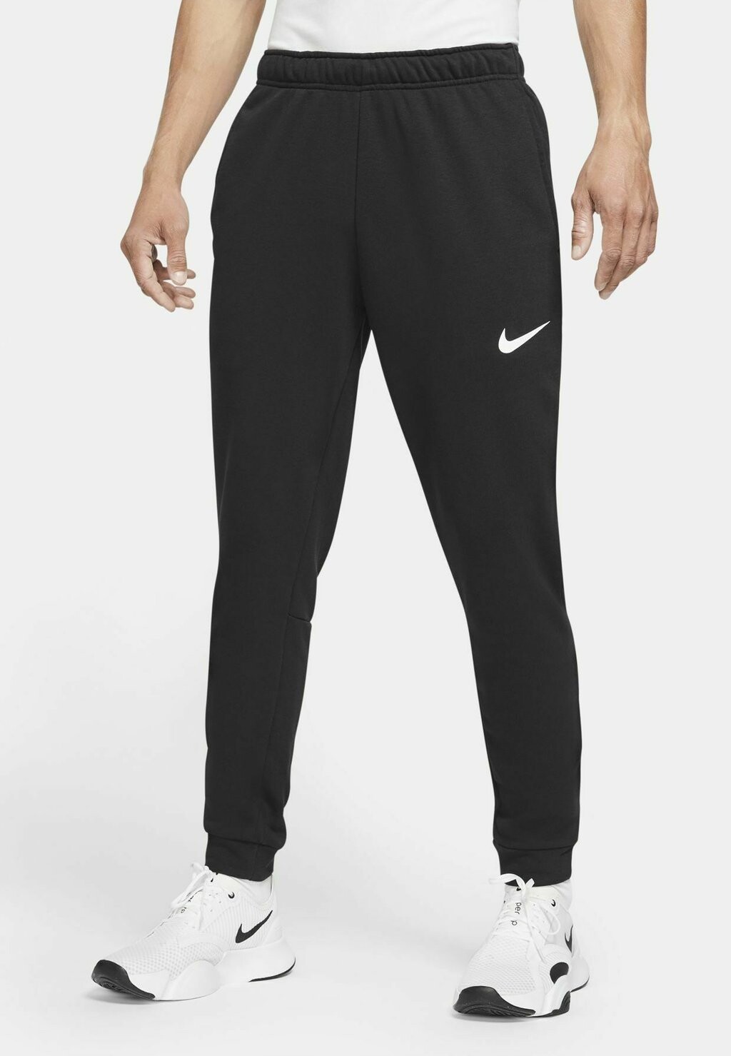 

Спортивные брюки Nike M Df Flc Taper, черный / белый