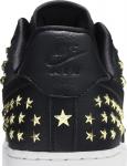Star outlet studded nike
