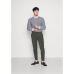 Холщовые брюки Slim Fit Club Pants Lindbergh, темно-зеленый - фото