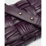 Маленькая сумка-кассета Bottega Veneta, цвет Dark Mystic-Muse Br - фото 6