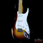 Электрогитара Fender Custom Shop Limited Edition 70th Anniversary 1954 Stratocaster Relic Wide Fade 2 Tone Sunburst 7.30 LBS - фото 2