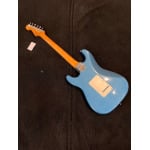 Накладка на гриф Squier Classic Vibe '60s Stratocaster Laurel Lake Placid Blue #ISSI21002256 (7 фунтов 9,7 унции) Classic Vibe '60s Stratocaster with Laurel Fretboard - фото 6