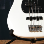 Прецизионная бас-гитара Fender American Performer Series с накладкой из палисандра в цвете Arctic White American Performer Precision Bass with Rosewood Fretboard - фото 4