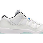 Кроссовки Air Jordan 11 Retro Low GS Legend Blue, белый - фото 2