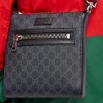 Gucci GG Supreme Small Messenger Bag