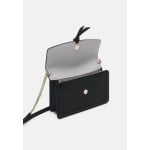 Сумка через плечо Knott Pebbled Flap Crossbody kate spade new york, черная - фото