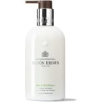 Molton Brown Лосьон для рук с лаймом и пачули, 300 мл, новая версия - фото