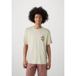 Футболки с принтом GEO TEE UNISEX Quiksilver, цвет Birch - фото 4