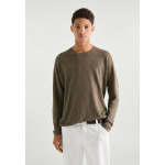 Джемпер CREW NECK Massimo Dutti, светло-коричневый - фото