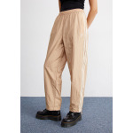 Брюки для бега BALLOON PANTS adidas Originals, цвет magic beige - фото