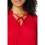 Блуза Vince Camuto Pleated Raglan Mock Neck, цвет Luxe Red - фото 3