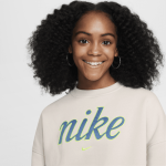 Толстовка Nike Sportswear Club Fleece Girls' Boxy Crew-Neck Sweatshirt, цвет Light Bone/Volt - фото 3