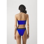 Верх бикини SOLID HALTER CROP Speedo, цвет blue - фото 3