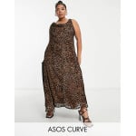 Платье-комбинация миди с анималистическим принтом ASOS DESIGN Curve devore - фото