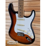 Электрогитара Fender DE Am Pro II Stratocaster with Deluxe Molded Case - Roasted M/N, Custom Shop Texas Specials - фото 4