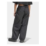 Брюки тренировочного костюма Premium Essentials Parachute Pants adidas Originals, черные - фото