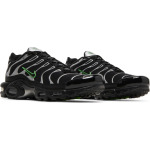 Кроссовки Nike Air Max Plus 'Black Silver Green Strike', черный - фото 8